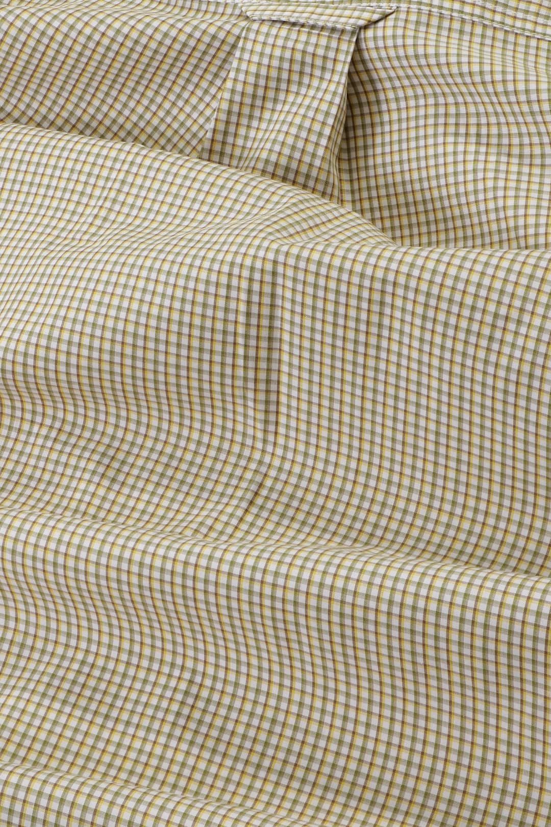 3333_fb653f2001-2465329247-775_2-original